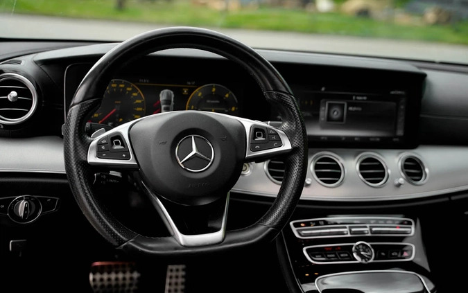 Mercedes-Benz Klasa E cena 155000 przebieg: 240000, rok produkcji 2016 z Góra małe 596